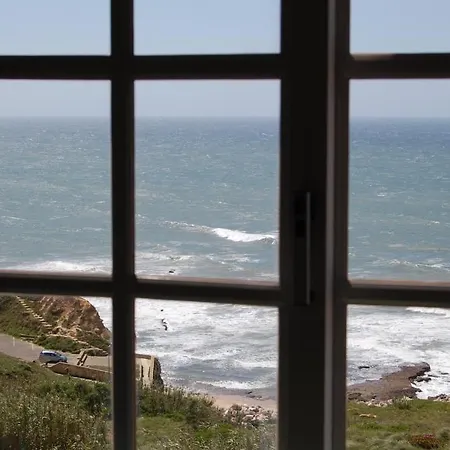 The Wave Beach & Surf Hostel Ericeira