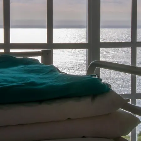 The Wave Beach & Surf Hostel *